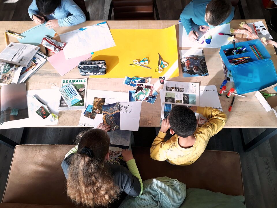 Eco-team Het Startblok attendeert medeleerlingen op gezonde dorstlesser