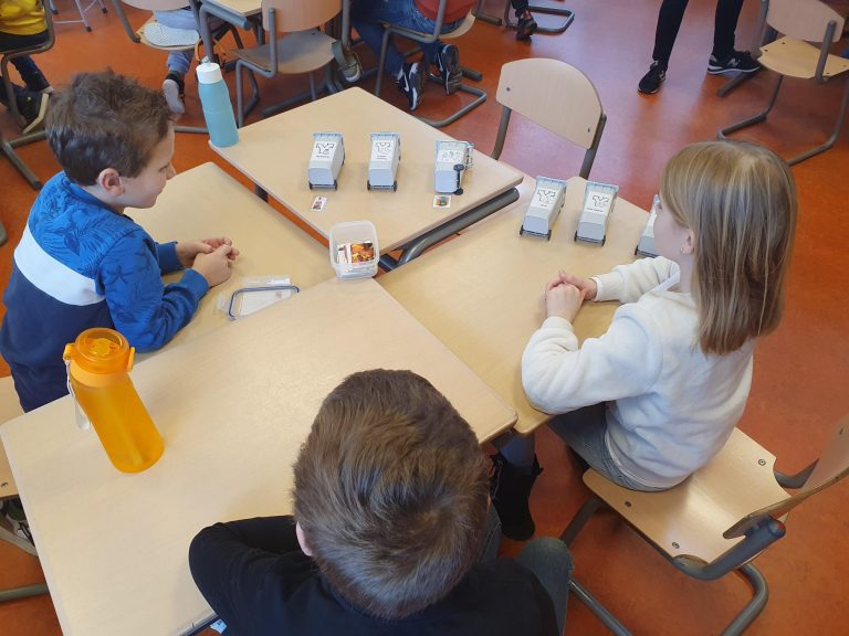 Wethouder Vermaat bij eerste gastles Code Groen educatie op De Hoeksteen